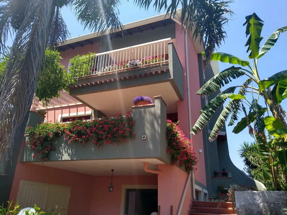 Route 114 Apartment Acireale