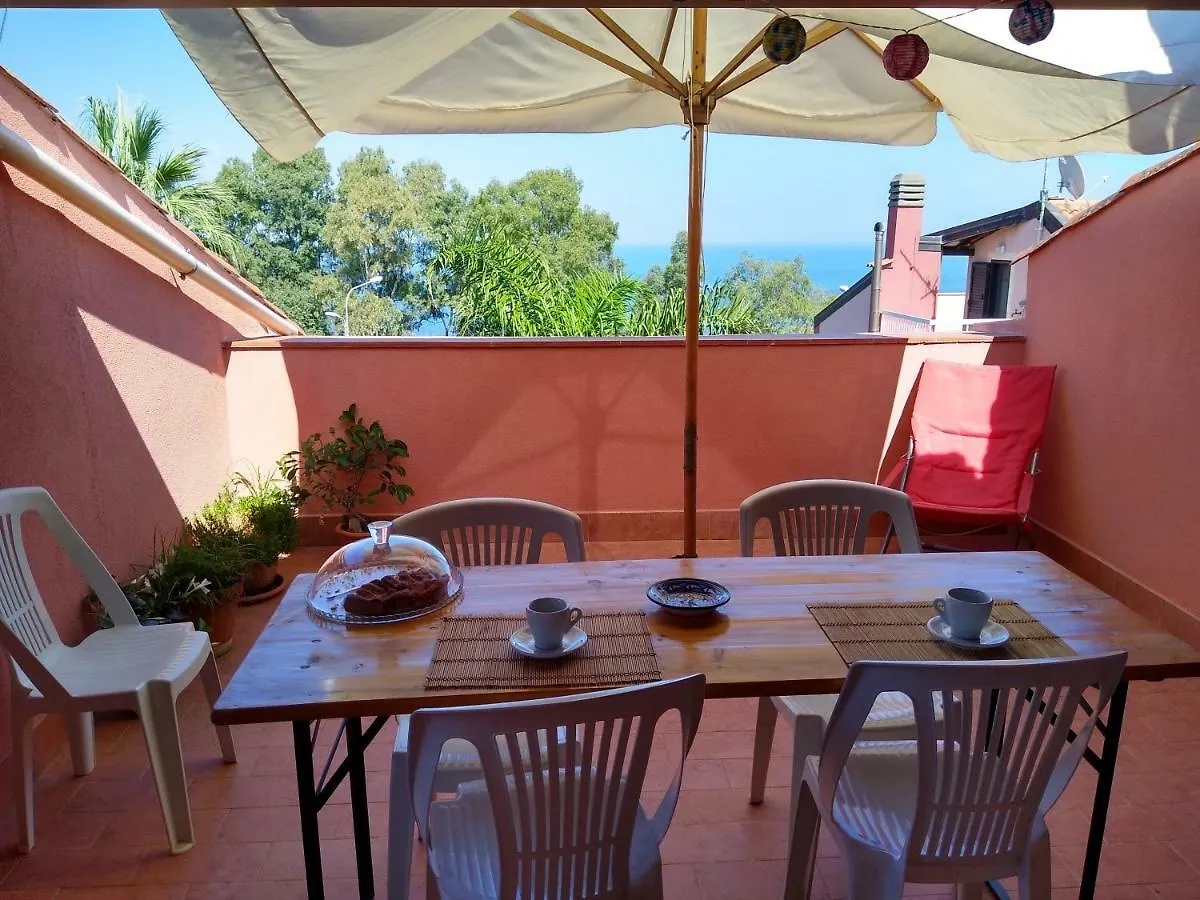 Route 114 Apartment Acireale Homestay
