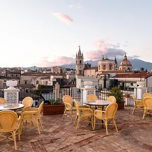 Raciti Palace Apartment